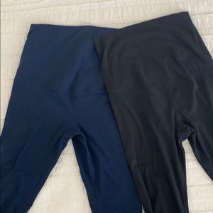 Maternity leggings by Fabletics